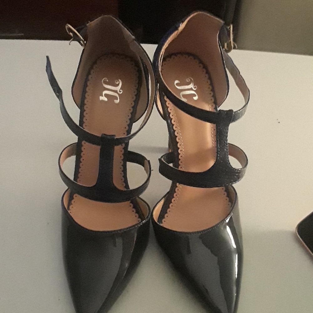 Shoes - Picture 2 of 3